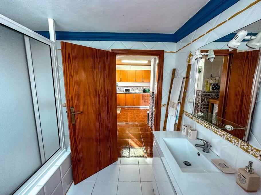 Appartamento Luana House Biscoitos  Esterno foto